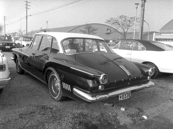 62-1b 230-52 1962 Dodge Lancer 770 4dr Sedan.jpg